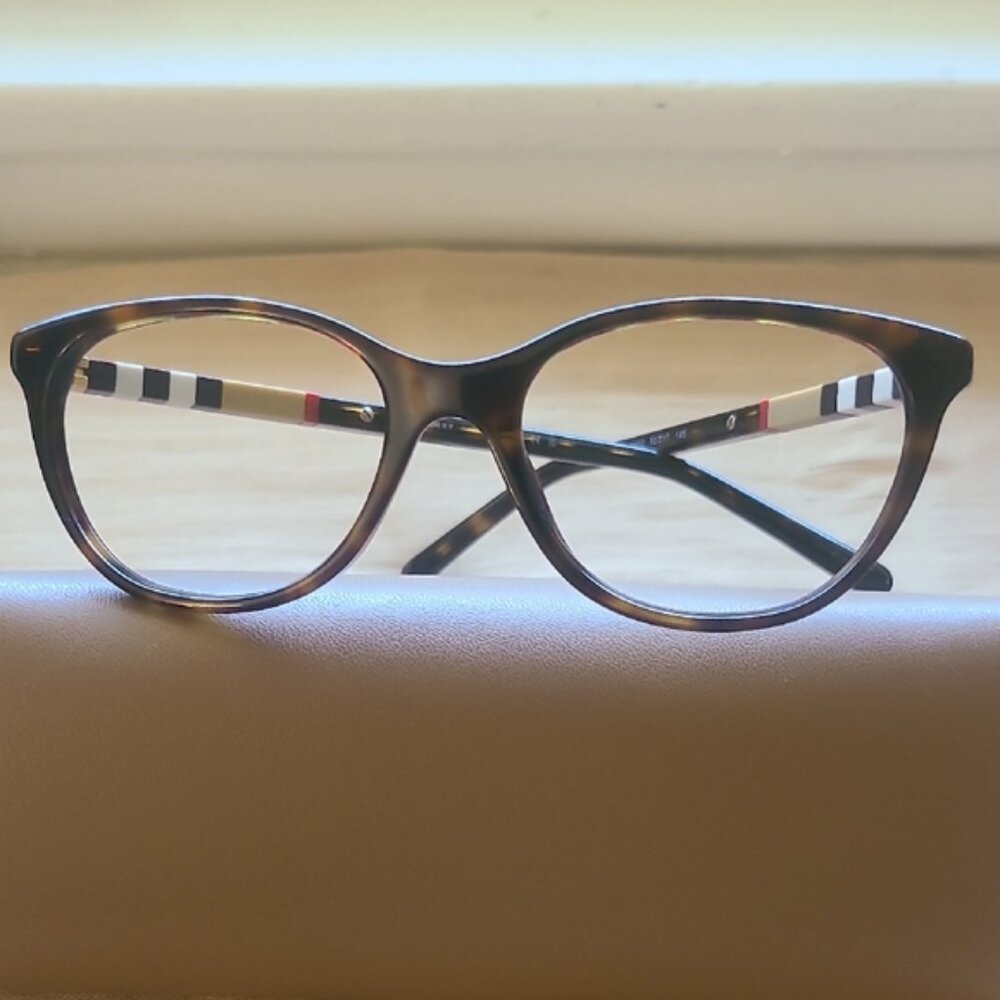 NEW & AUTHENTIC BURBERRY EYGLASSES MODEL B2205, SIZE 52-17-145 COLOR TORTOISE